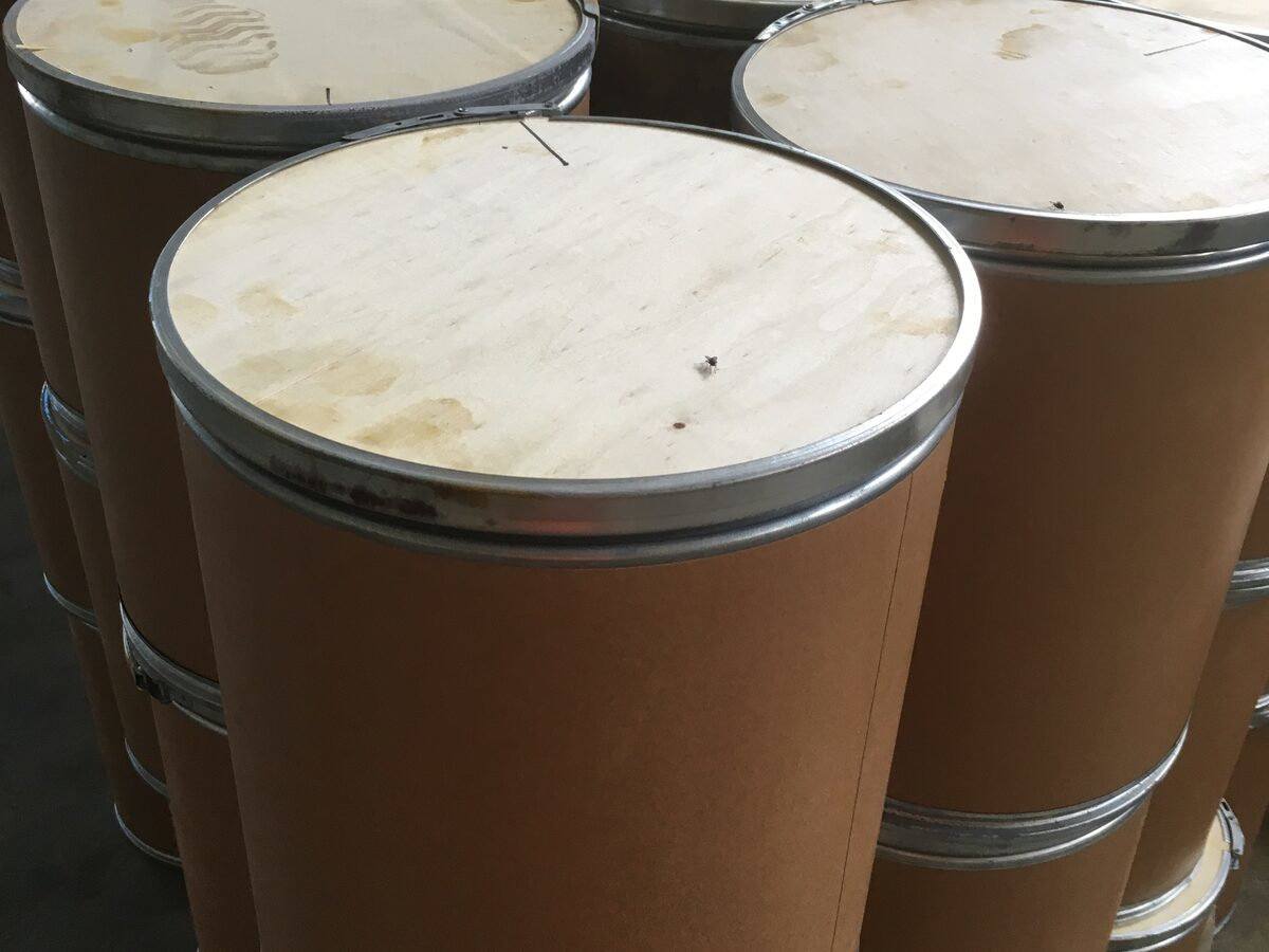Carton drums for metavanadate product packing